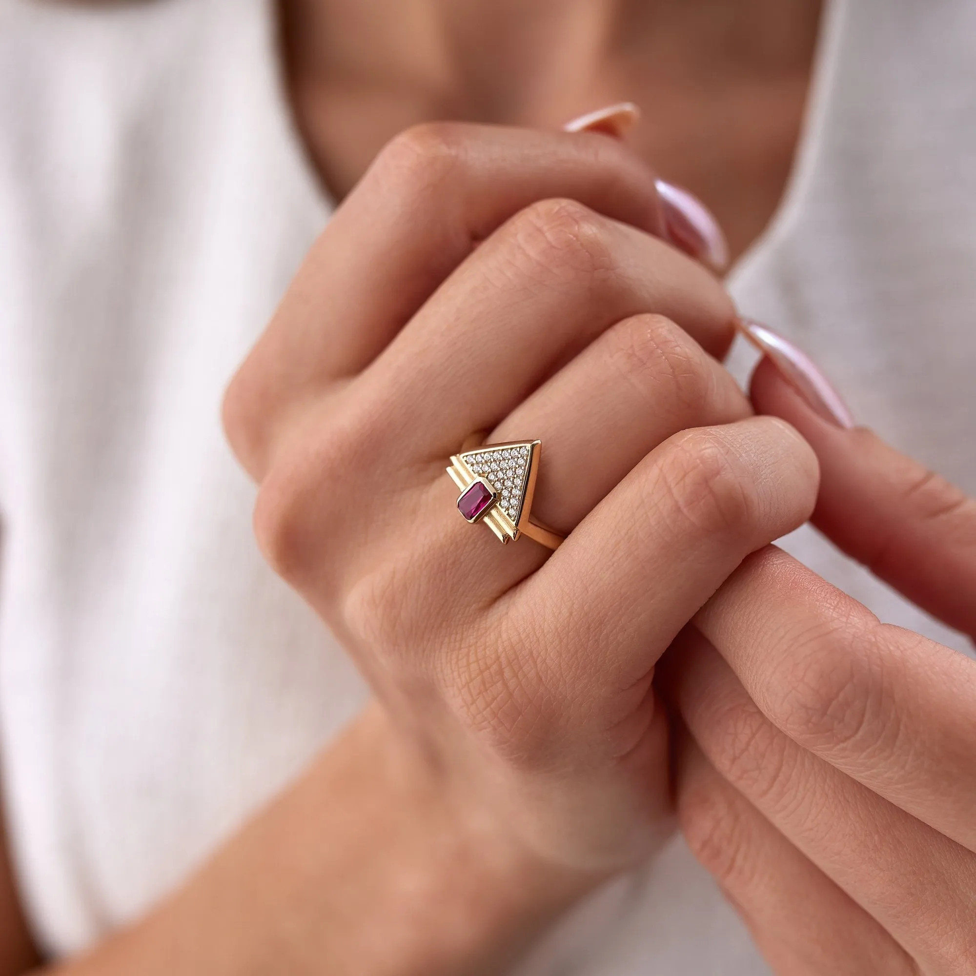 14k Gold Fuchsia Triangle Ring