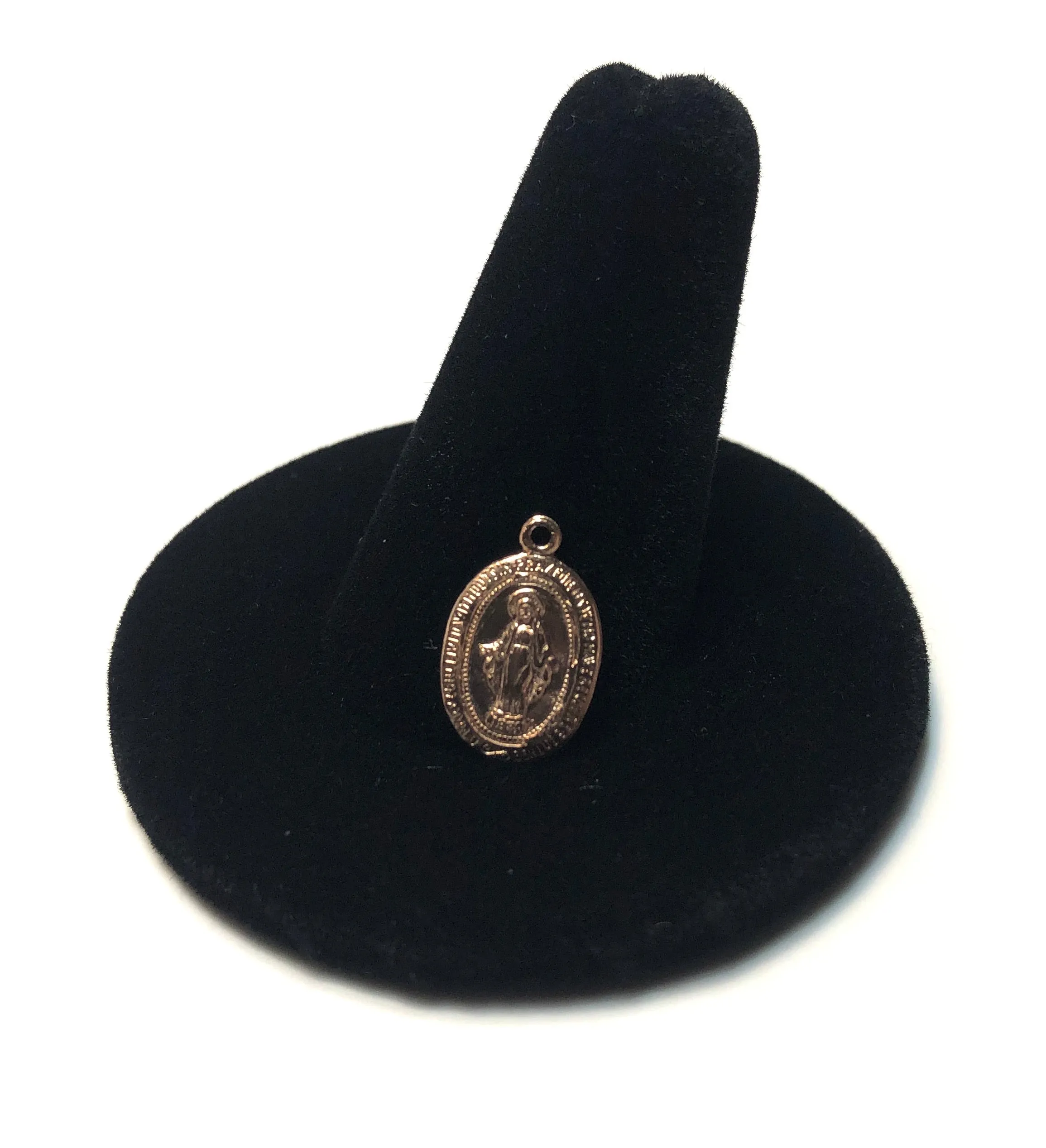 14kGF Oval Jesus Charm