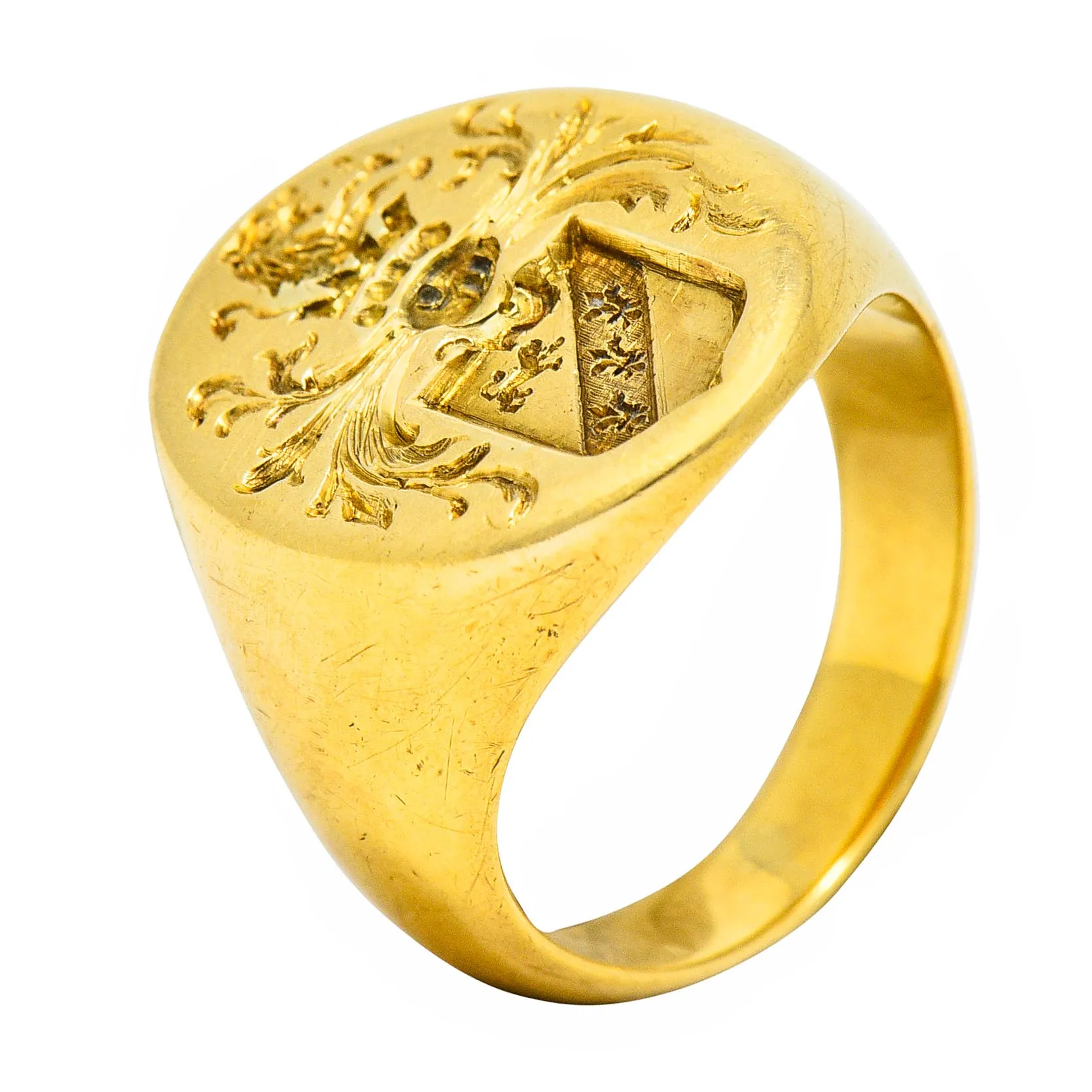 1940's Retro 14 Karat Yellow Gold Unisex Lion Shield Signet Heraldry Ring