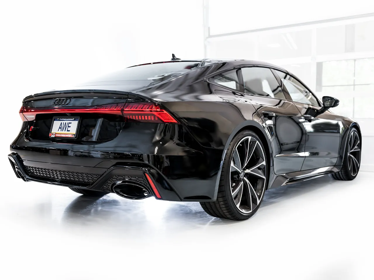 AWE SWITCHPATH™ EXHAUST FOR AUDI C8 RS 6 AVANT / RS 7 (2021-2024)