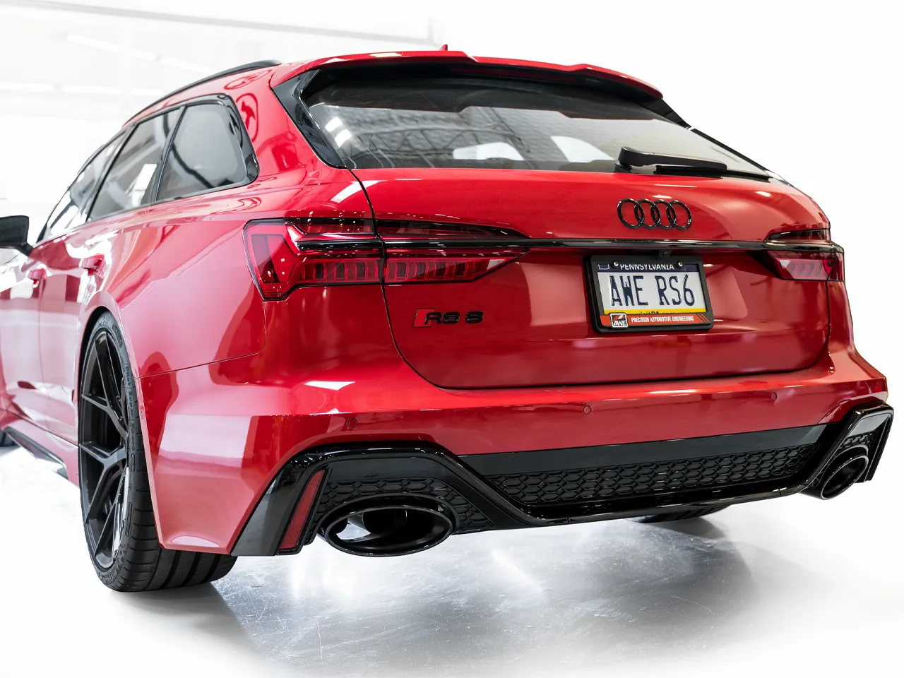 AWE SWITCHPATH™ EXHAUST FOR AUDI C8 RS 6 AVANT / RS 7 (2021-2024)