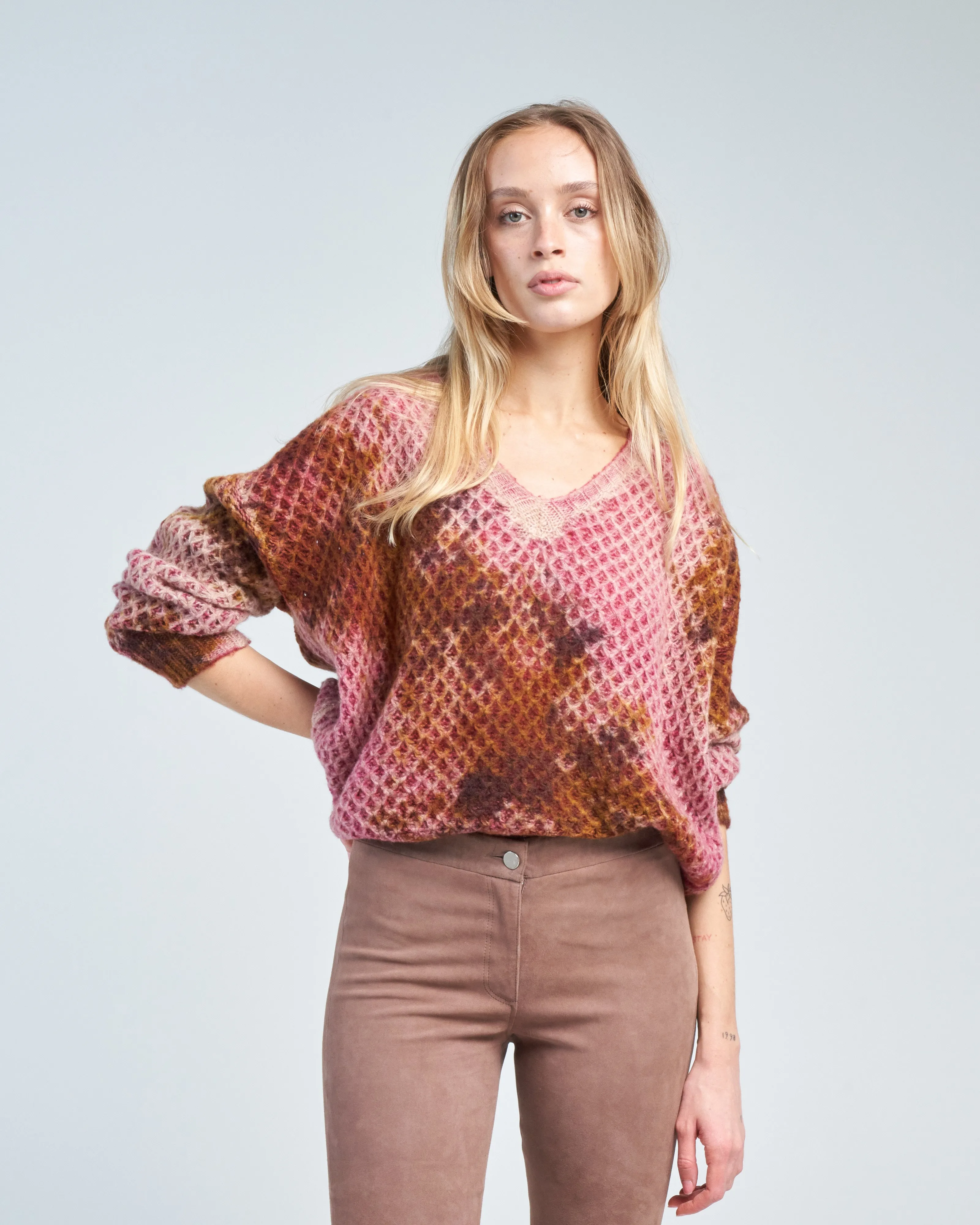 camel macro camouglage hive stitch v neck sweater