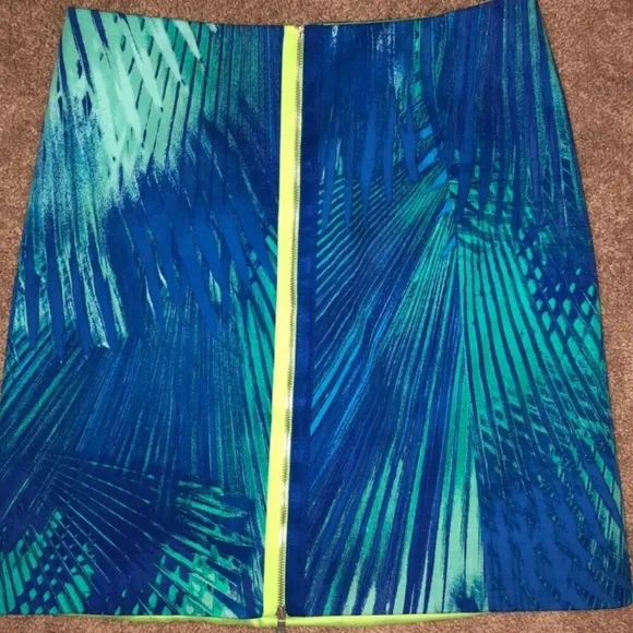 🦚ELIE TAHARI🦚ELVA PLAM MINI SKIRT🦚
