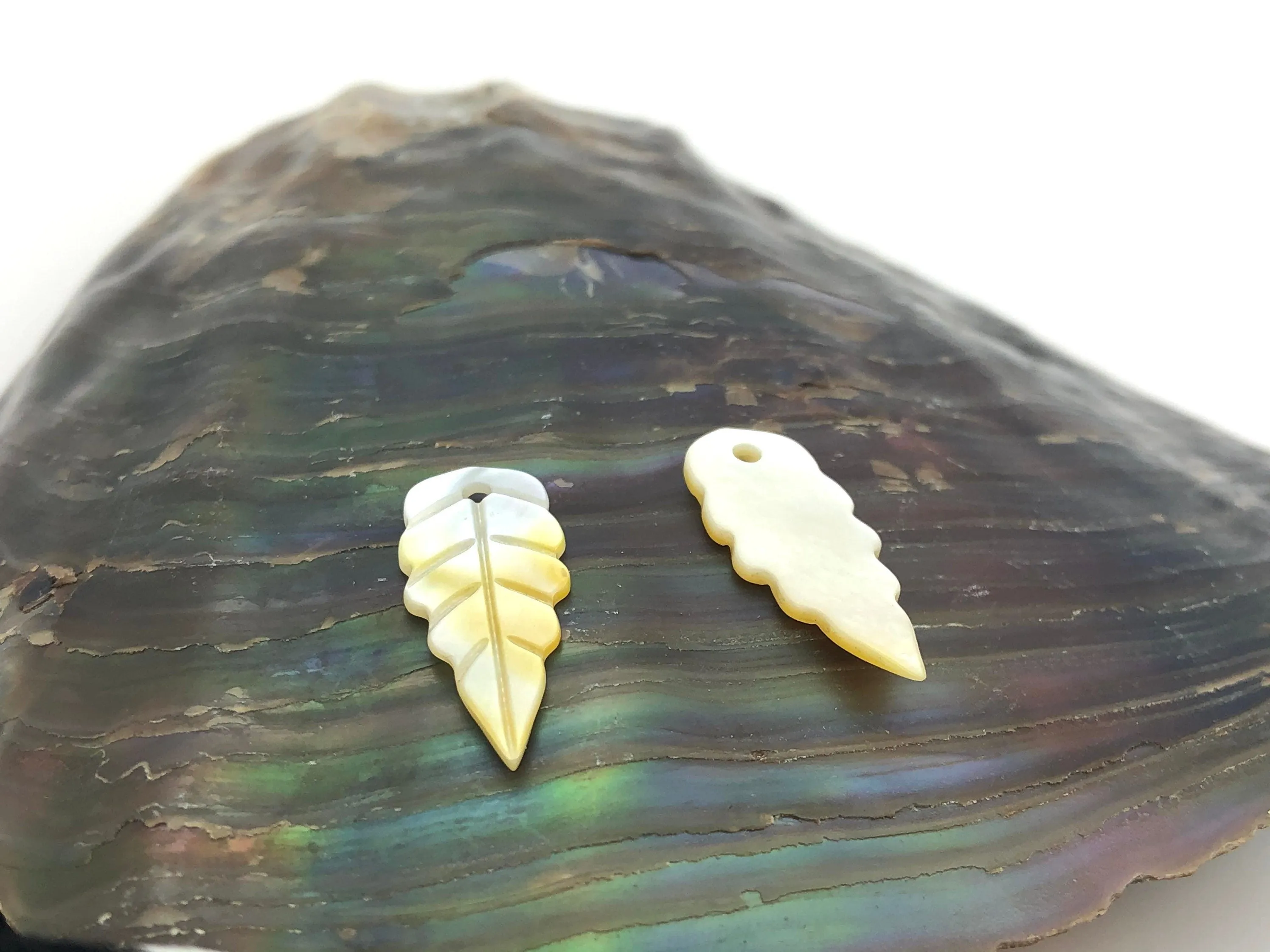 Gold South Sea Leaf M220