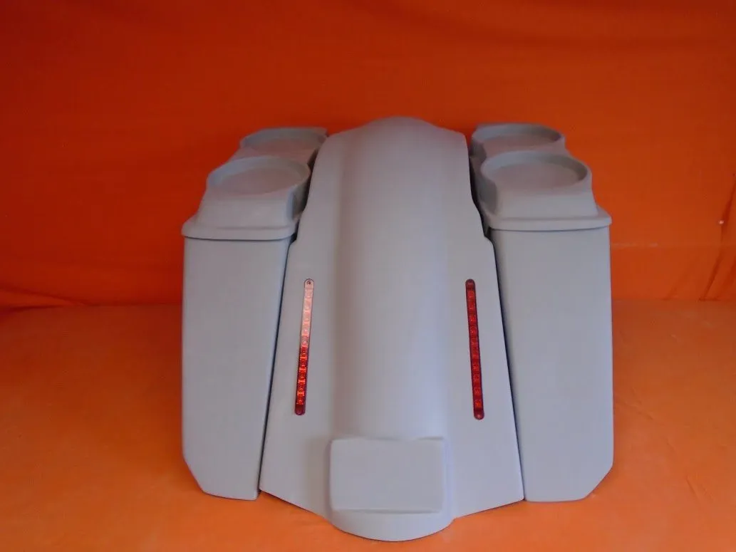 Harley Davidson 5" Heritage Softail Extended Saddlebags Dual 6.5" Speaker Lids   LED Fender No Cutouts
