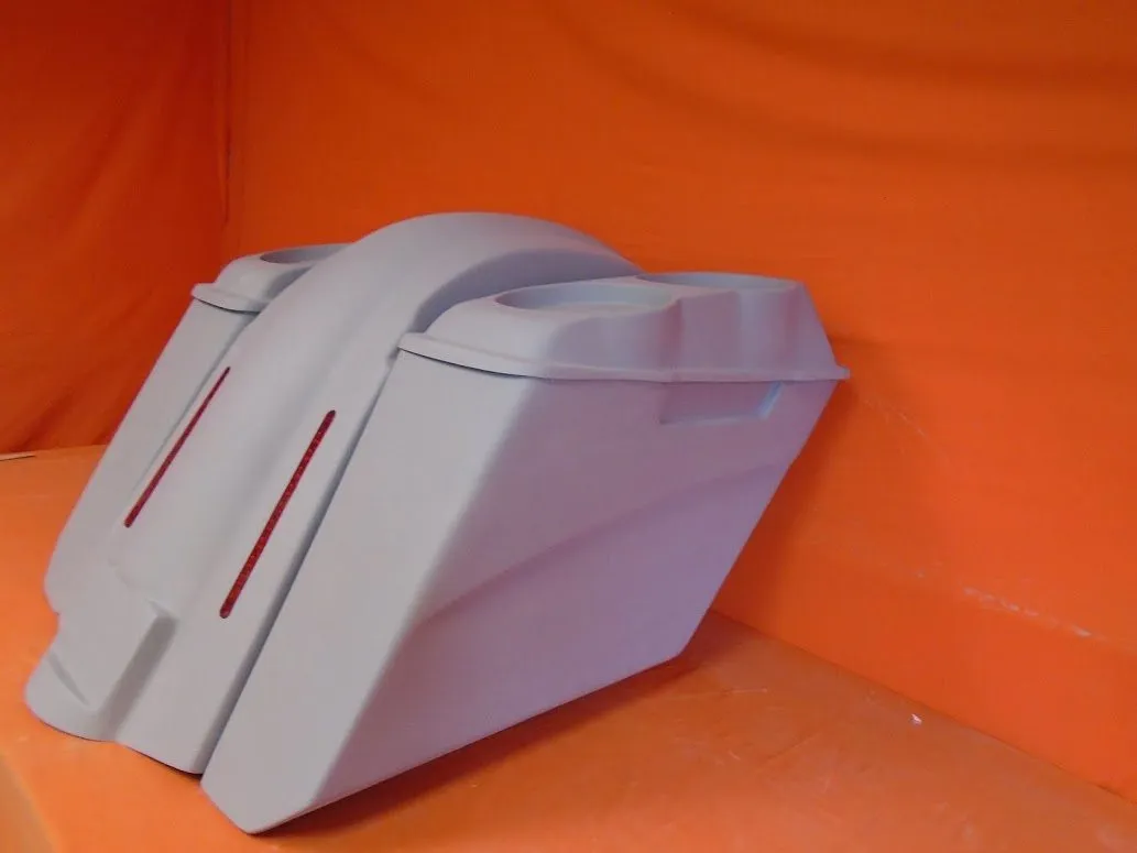 Harley Davidson 5" Heritage Softail Extended Saddlebags Dual 6.5" Speaker Lids   LED Fender No Cutouts