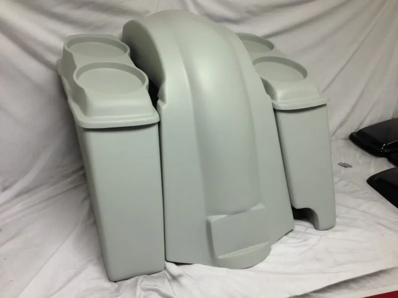 Harley Davidson 6" Heritage Softail Extended Saddlebags 6 x 9 Speaker Lids   Fender Right Cutout
