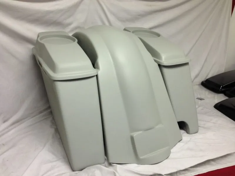 Harley Davidson 6" Heritage Softail Extended Saddlebags 6 x 9 Speaker Lids   Fender Right Cutout