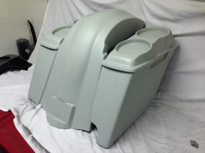 Harley Davidson 6" Heritage Softail Extended Saddlebags 6 x 9 Speaker Lids   Fender Right Cutout