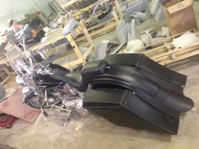 Harley Davidson 6" Heritage Softail Out & Down Extended Saddlebags, No lids   LED Fender No Cutouts