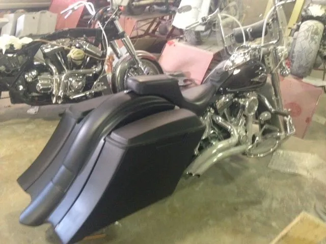 Harley Davidson 6" Heritage Softail Out & Down Extended Saddlebags, No lids   LED Fender No Cutouts
