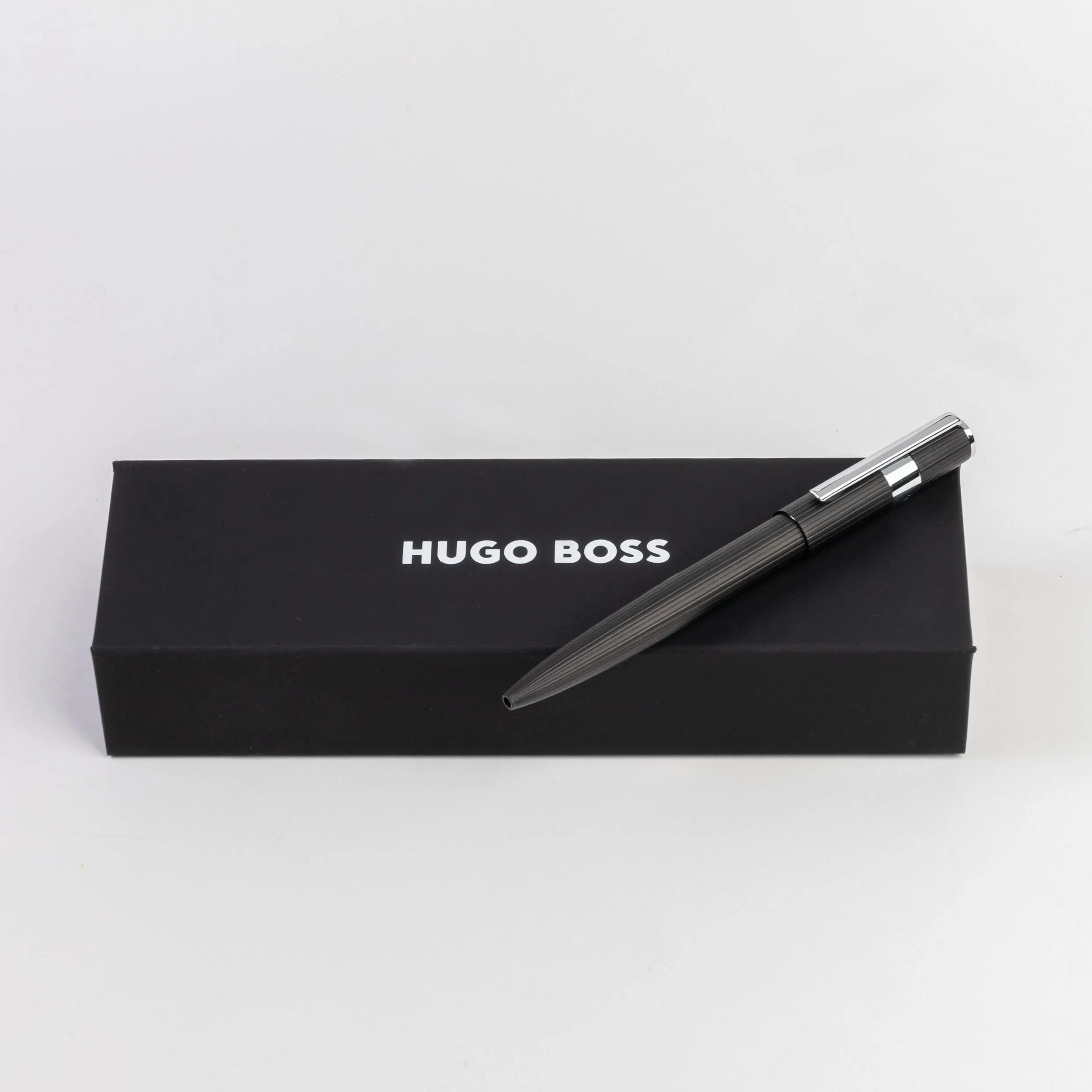 HUGO BOSS HSV2854A-Ballpoint pen Gear Pinstripe Black / Chrome