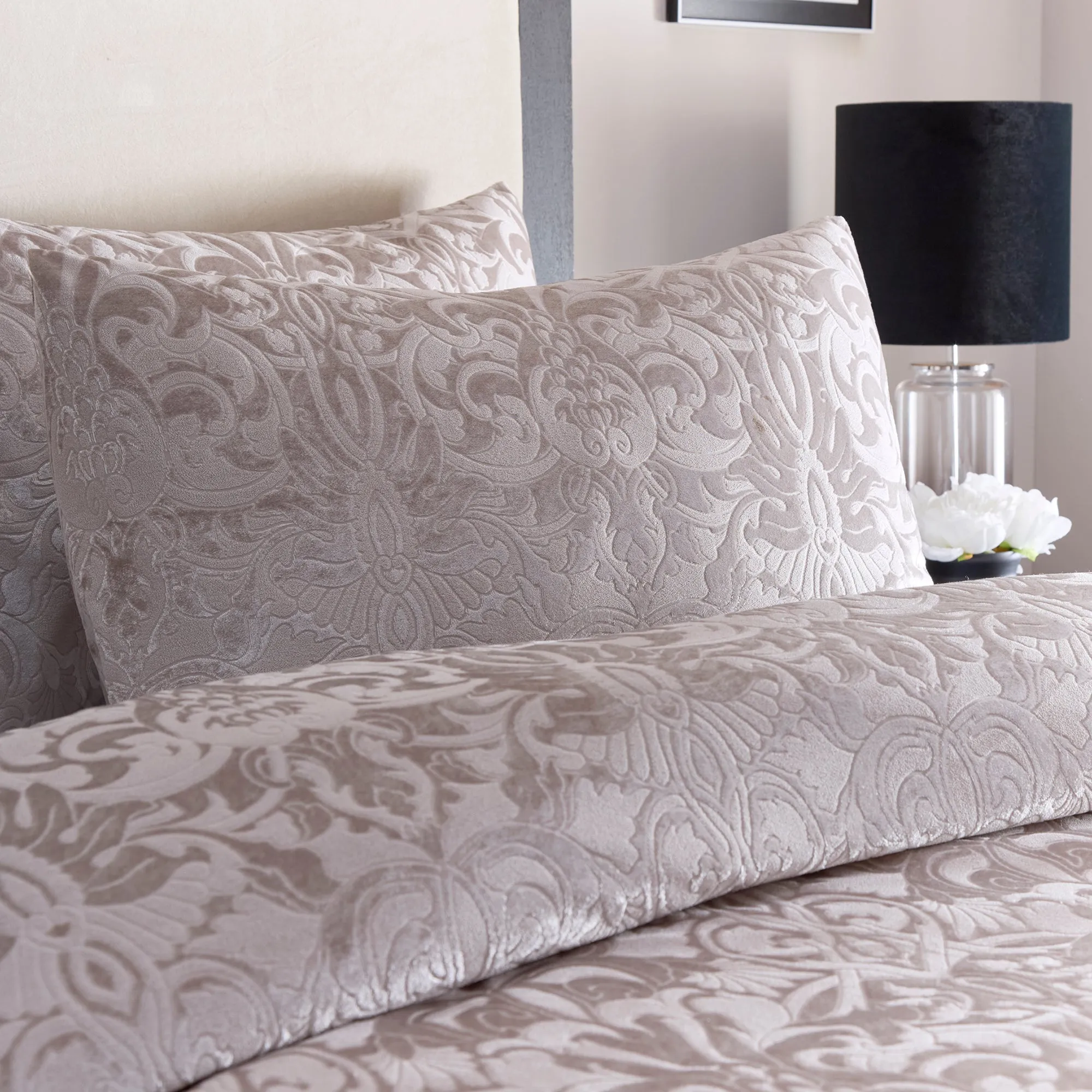Laurence Llewelyn-Bowen Firenza Duvet Cover Set - Linen