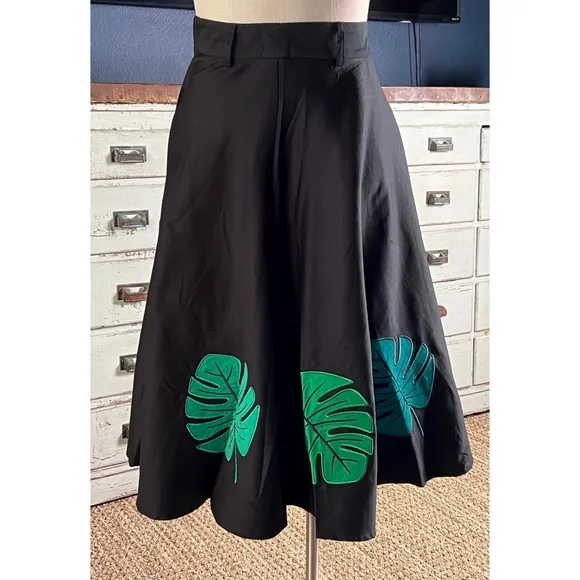 Modcloth Collectif Tropical Palm Leaf Black Midi Swing Skirt NWT New XXS