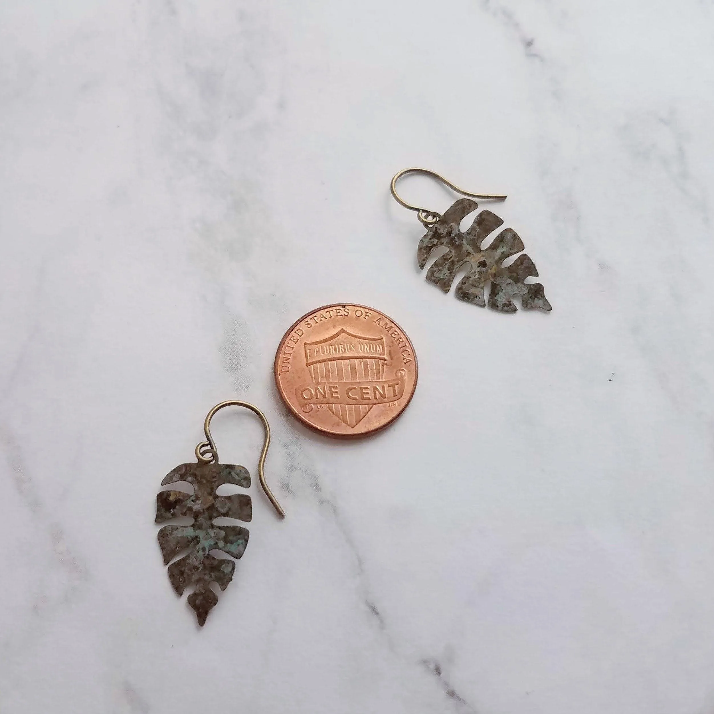 Monstera Leaf Earrings, tropical leaf earring, patina leaf earring, verdigris leaf earring, verdigris patina earring, blue green bronze rust