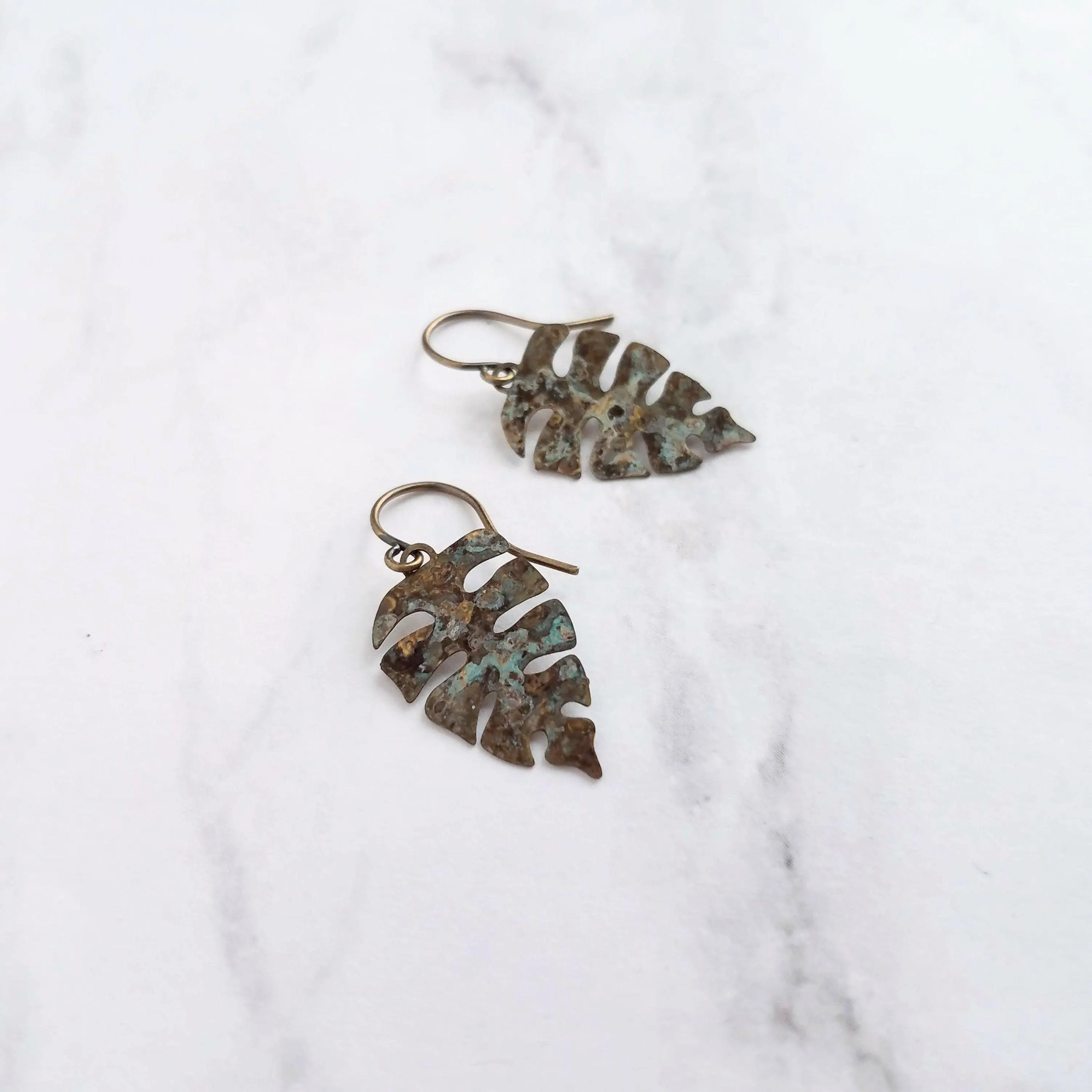 Monstera Leaf Earrings, tropical leaf earring, patina leaf earring, verdigris leaf earring, verdigris patina earring, blue green bronze rust
