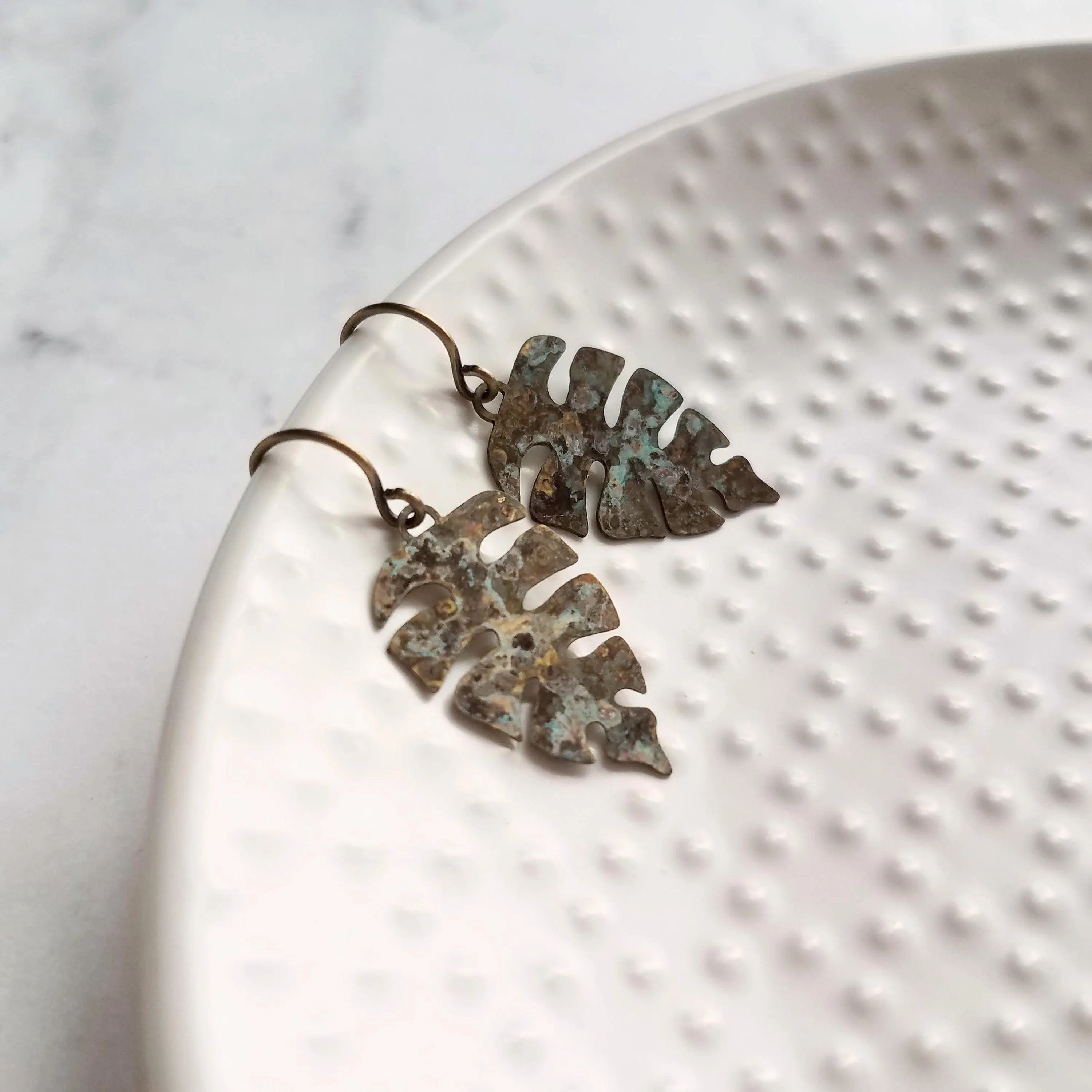 Monstera Leaf Earrings, tropical leaf earring, patina leaf earring, verdigris leaf earring, verdigris patina earring, blue green bronze rust