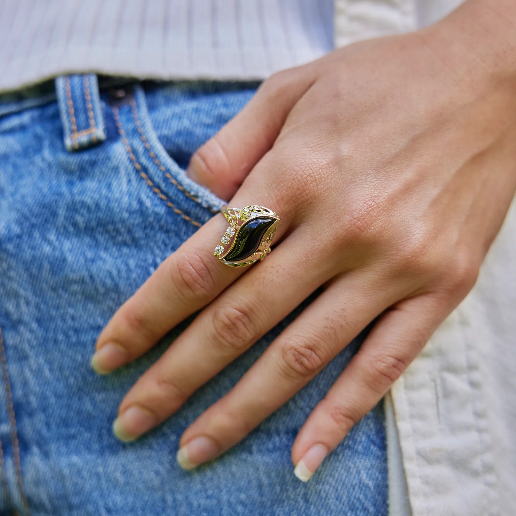 Paradise Black Coral Ring in Gold with Diamonds
