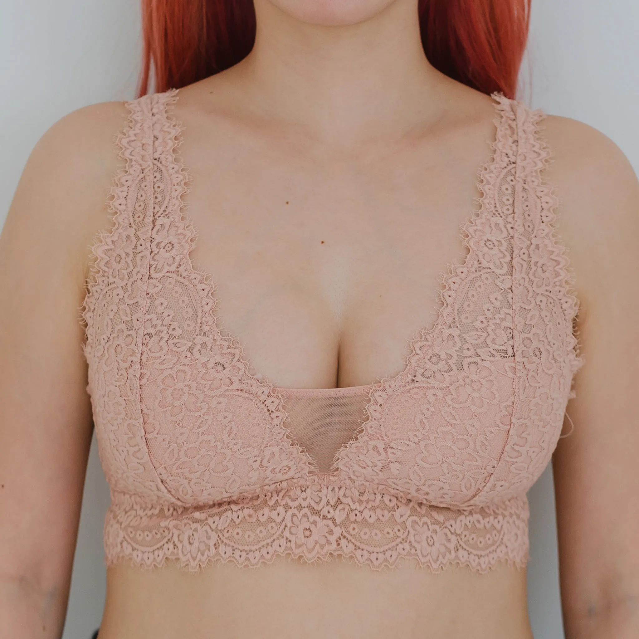 Petal Soft! Lace Lightly-Lined Bralette in Sweetberry