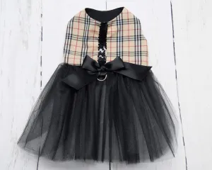 Robe à carreaux beige et noir pour chien pour mariage, anniversaire ou autres occasions.