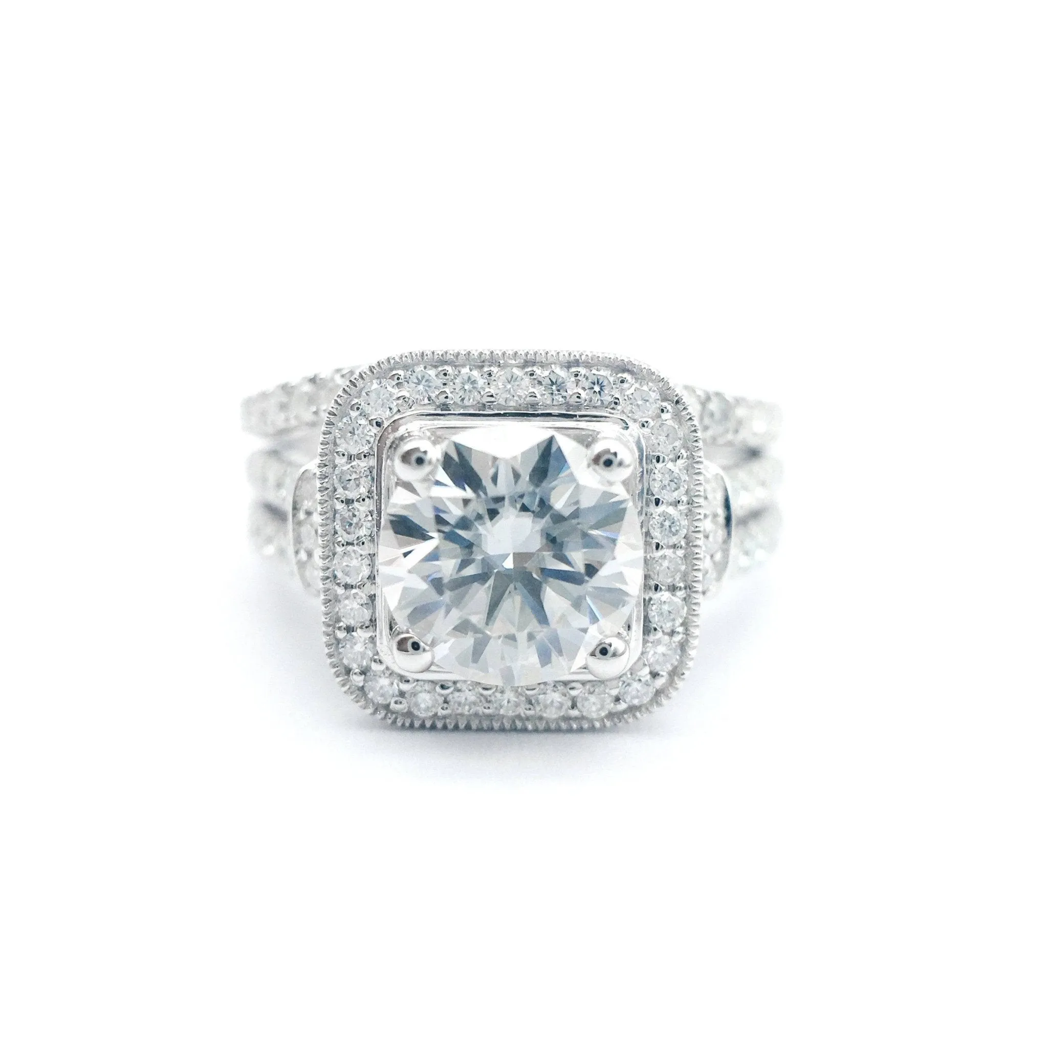 Round Cut Diamond Minimalist Engagement Ring Set