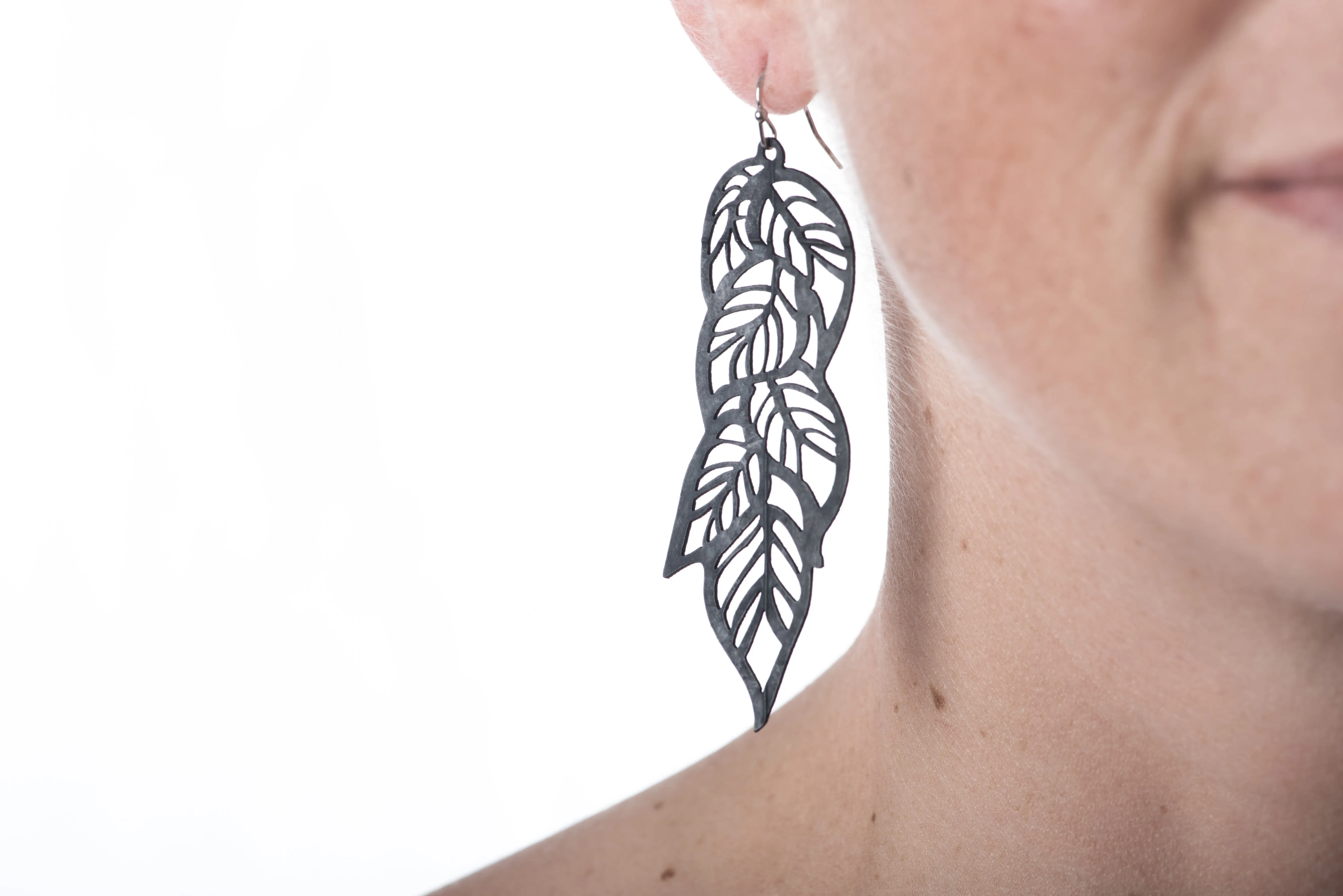 tropical leaves rubber earring