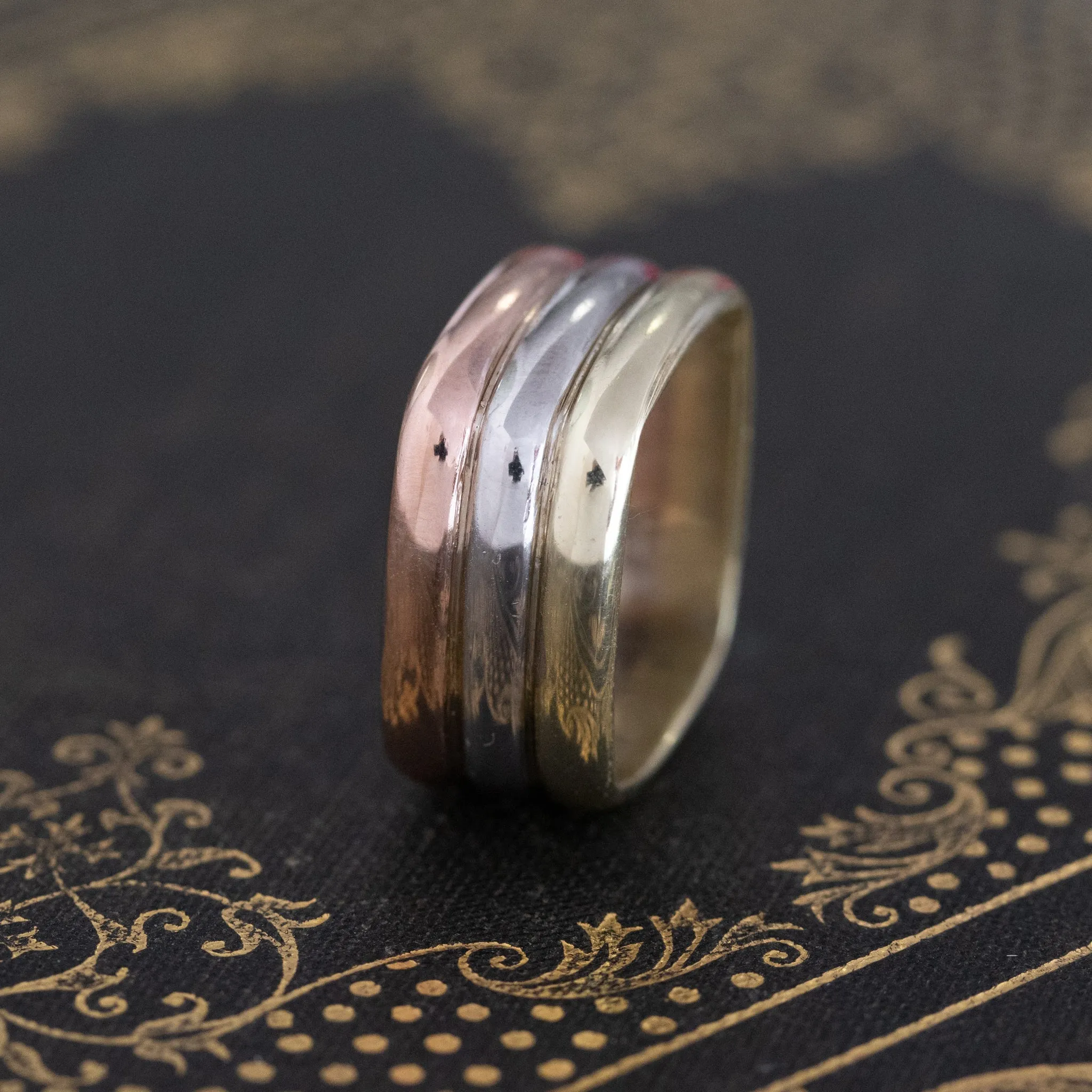 Vintage Triple Tone Gold Row Square Band